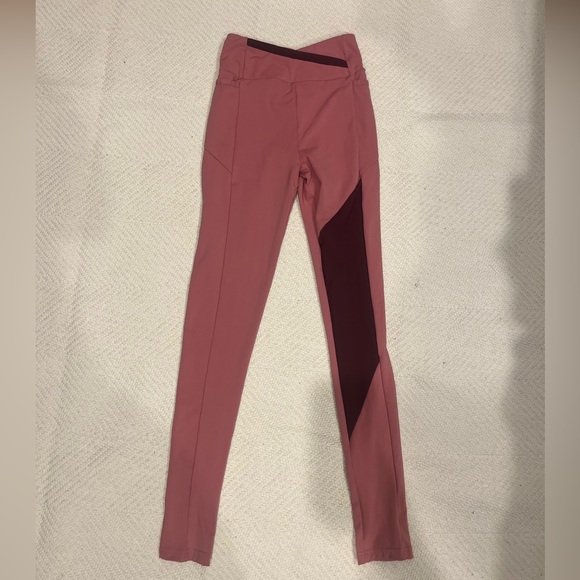 Gymshark dusty pink/ruby set. XS - Picture 5 of 10